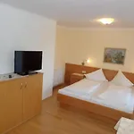 Gasthof Strandpension Liane St. Kanzian am Klopeiner See