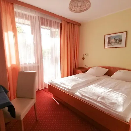 Konukevi Strandpension Liane Sankt Kanzian am Klopeiner See